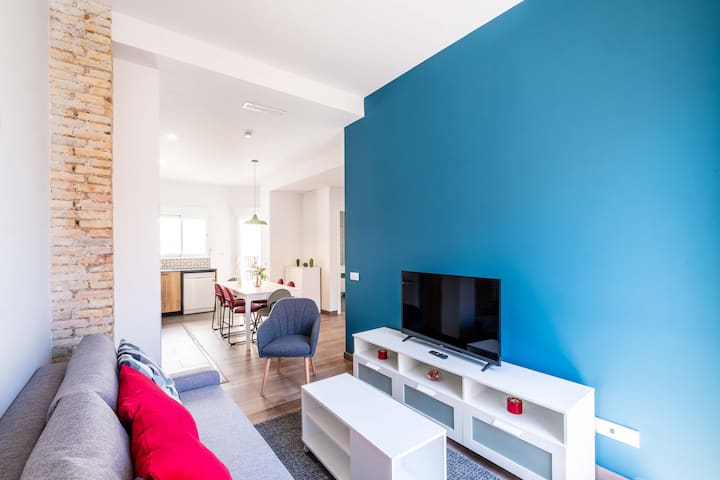 Spacious Apartment With City View - Valencia