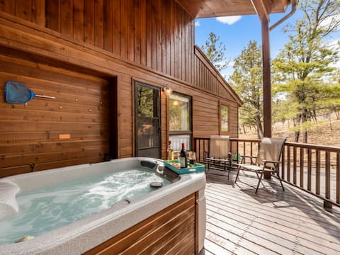 High Loop | Fireplace, Hot Tub, Grill, Pool Table
