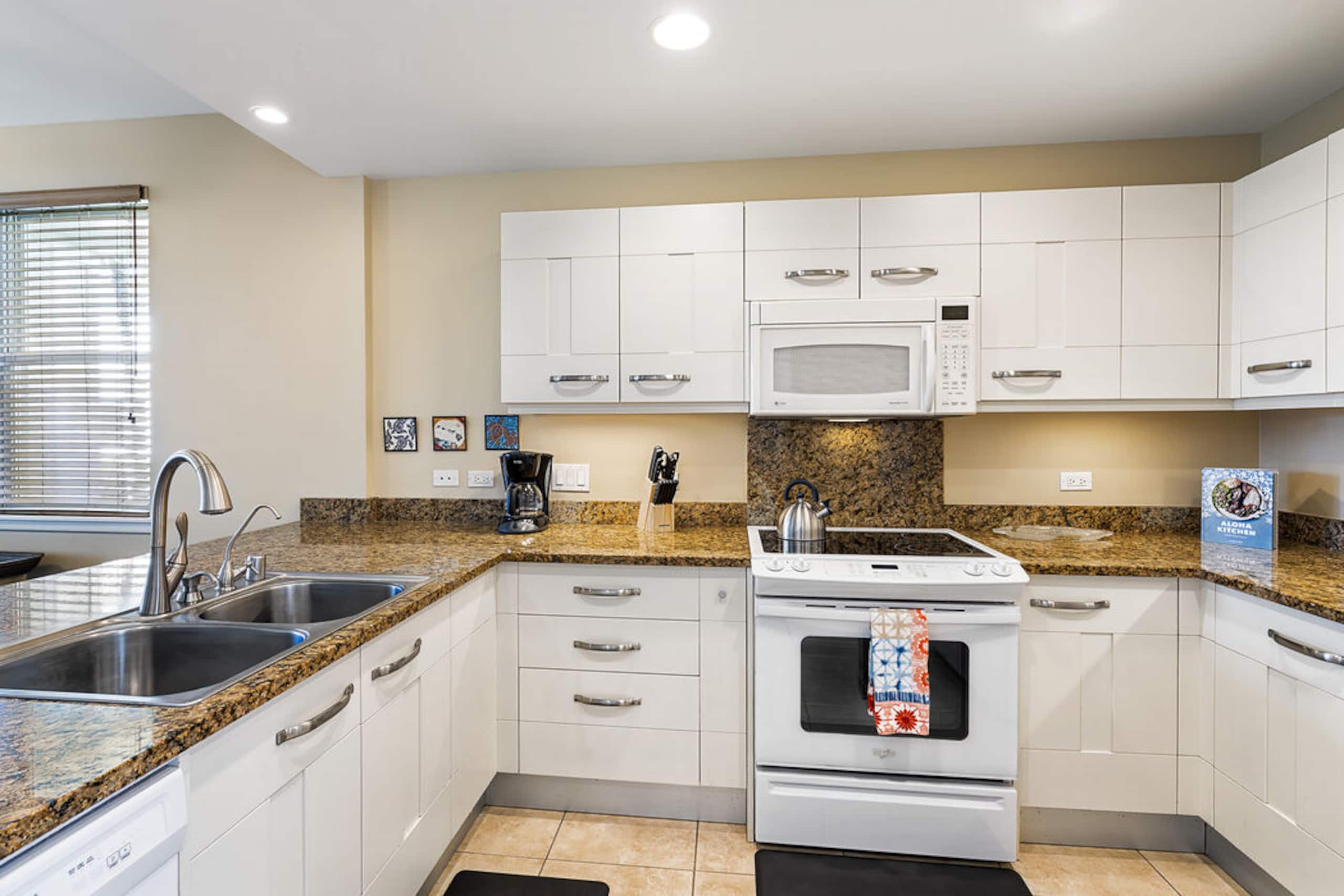 Townhouse in Kailua-Kona · ★5.0 · 3 bedrooms · 3 beds · 3 baths - Image 10