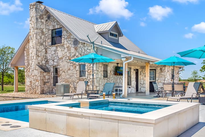 Absolute Charm managed Airbnb listing 2