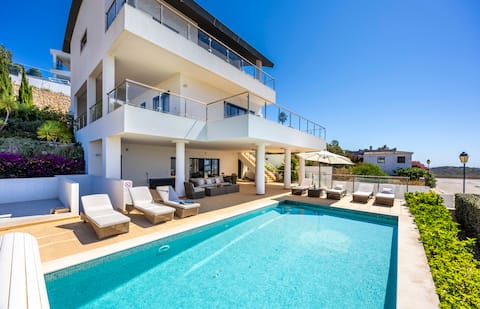 Azure Serenity Villa at Quinta Da Fortaleza