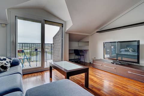 Bright penthouse with terrace a Irun |Parking|4Pax