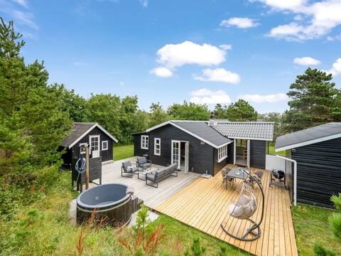 "Ljuba" - 700m from the sea by Interhome