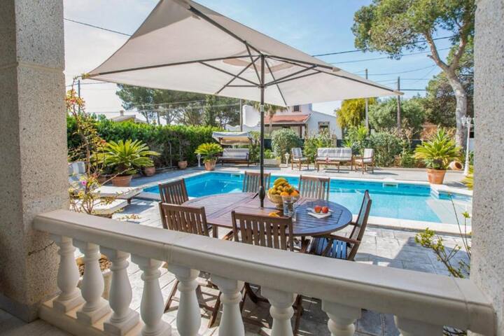 Can Navarro gallery image 3