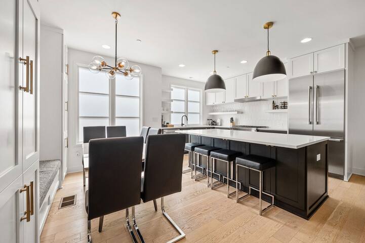 High-End Design + Private Pool – Sultana! gallery image 4