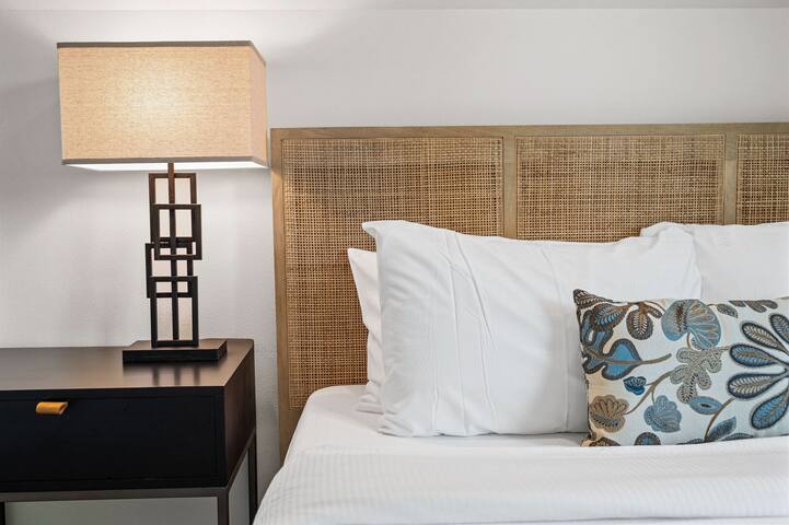 High-End Design + Private Pool – Sultana! gallery image 3