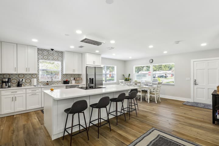 Tampa Vacation Rental ~ 3 Mi To Downtown! - Tampa, FL