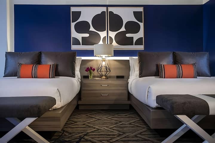 4 Relaxing Units Ready For Family Stay | Pool - Bethesda, MD