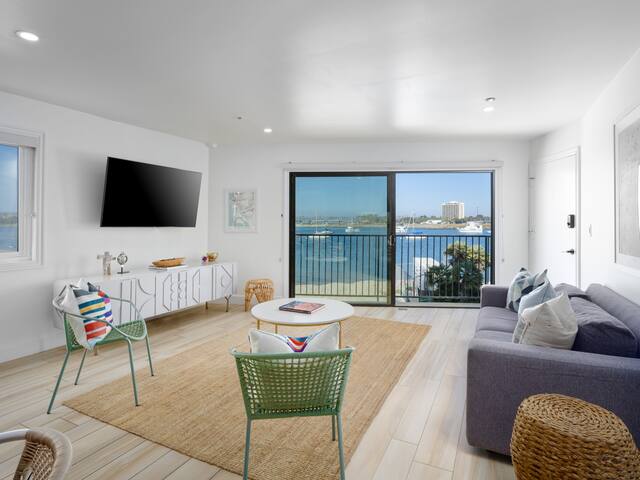 Bayfront | Fireworks View | Kid Friendly