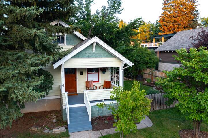Downtown Garden Getaway-Cozy home near downtown Bo gallery image 3