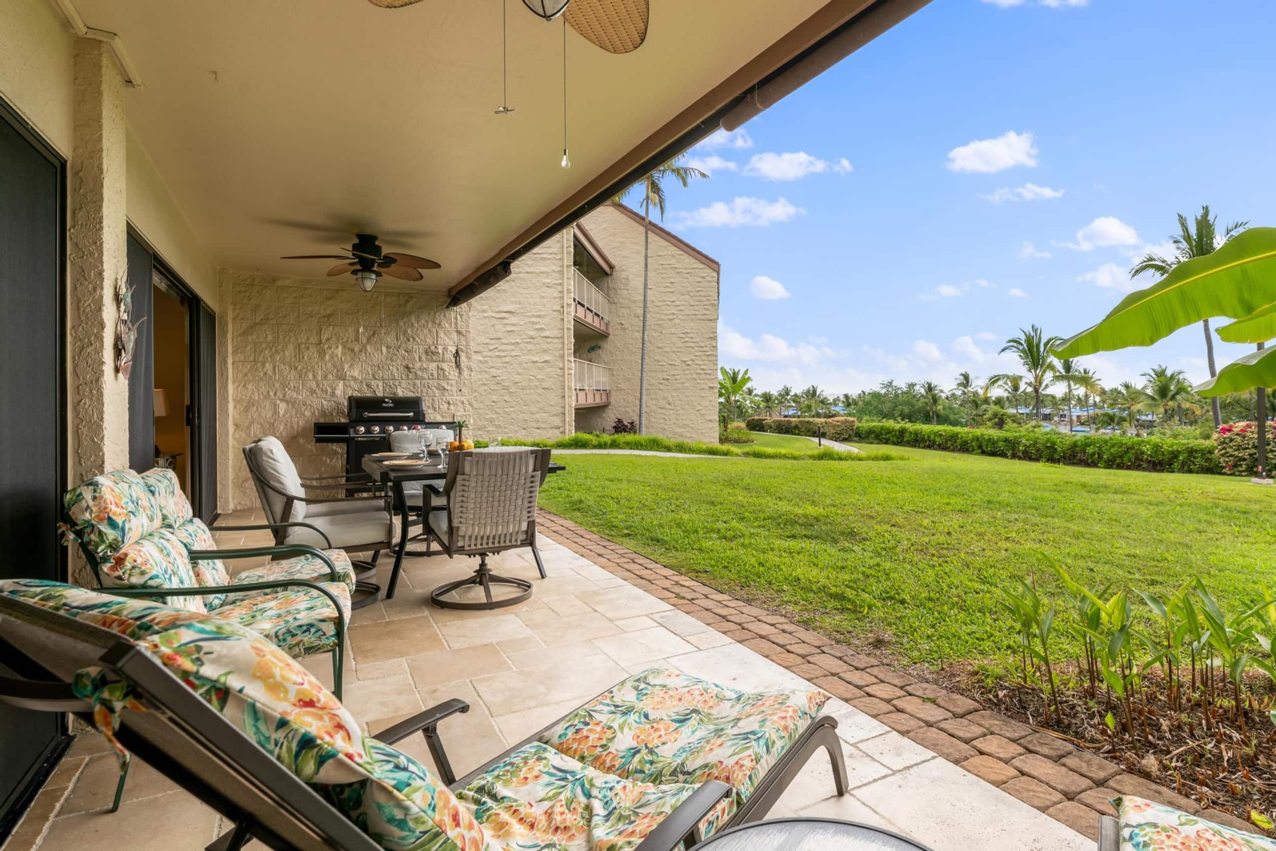 Condo in Kailua-Kona · ★4.71 · 2 bedrooms · 2 beds · 2 shared baths - Image 34