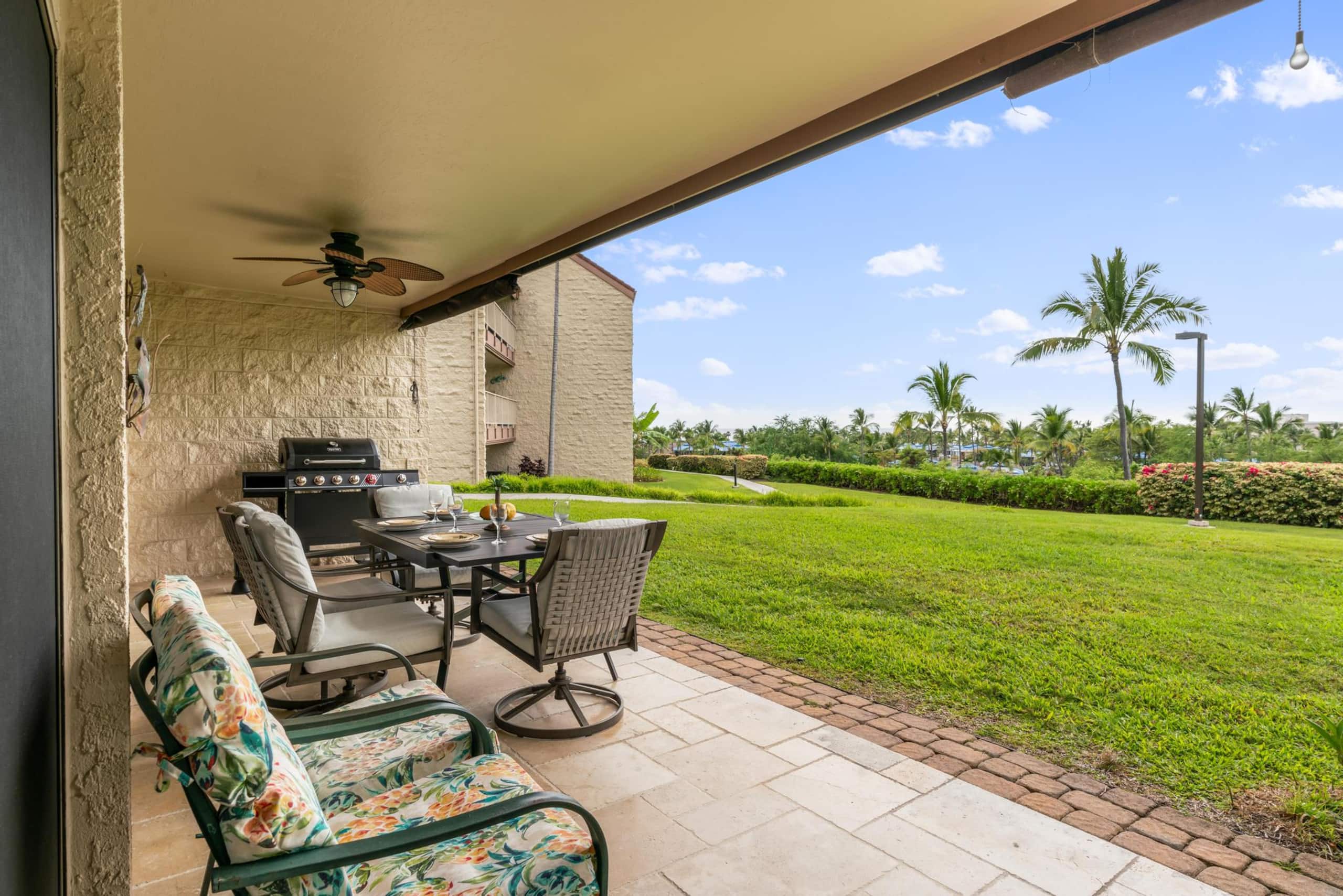 Condo in Kailua-Kona · ★4.71 · 2 bedrooms · 2 beds · 2 shared baths - Image 33