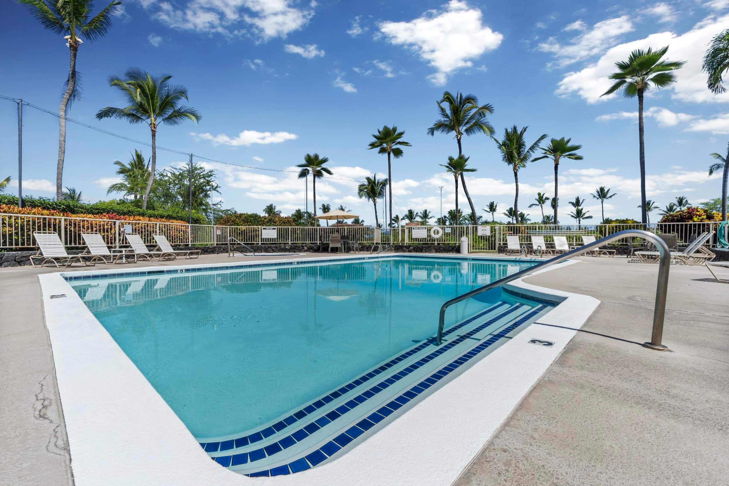 Condo in Kailua-Kona · ★4.71 · 2 bedrooms · 2 beds · 2 shared baths - Image 38