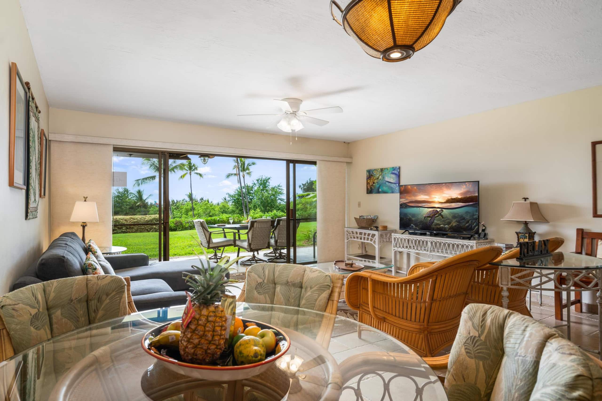 Condo in Kailua-Kona · ★4.71 · 2 bedrooms · 2 beds · 2 shared baths - Image 25