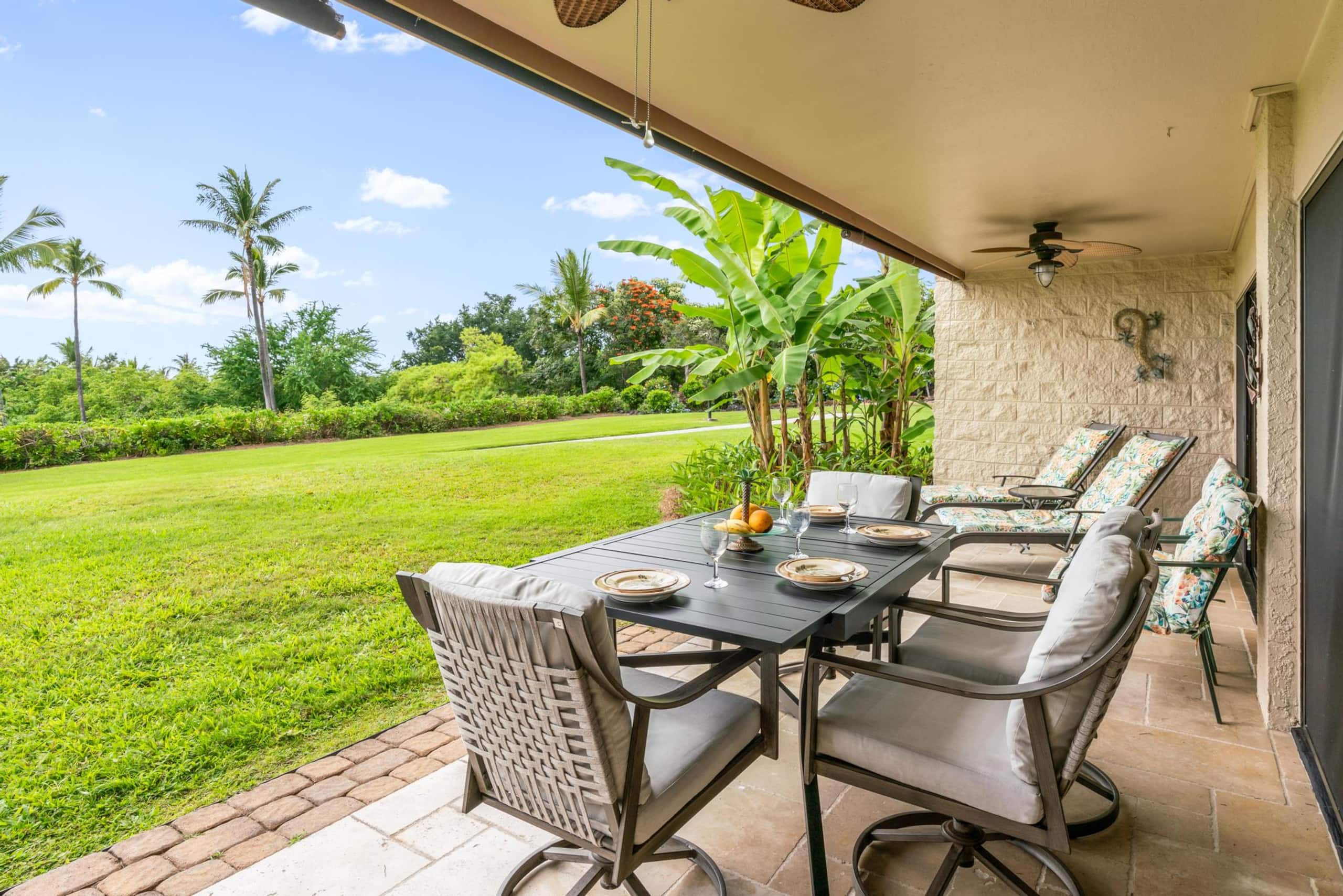 Condo in Kailua-Kona · ★4.71 · 2 bedrooms · 2 beds · 2 shared baths - Image 32