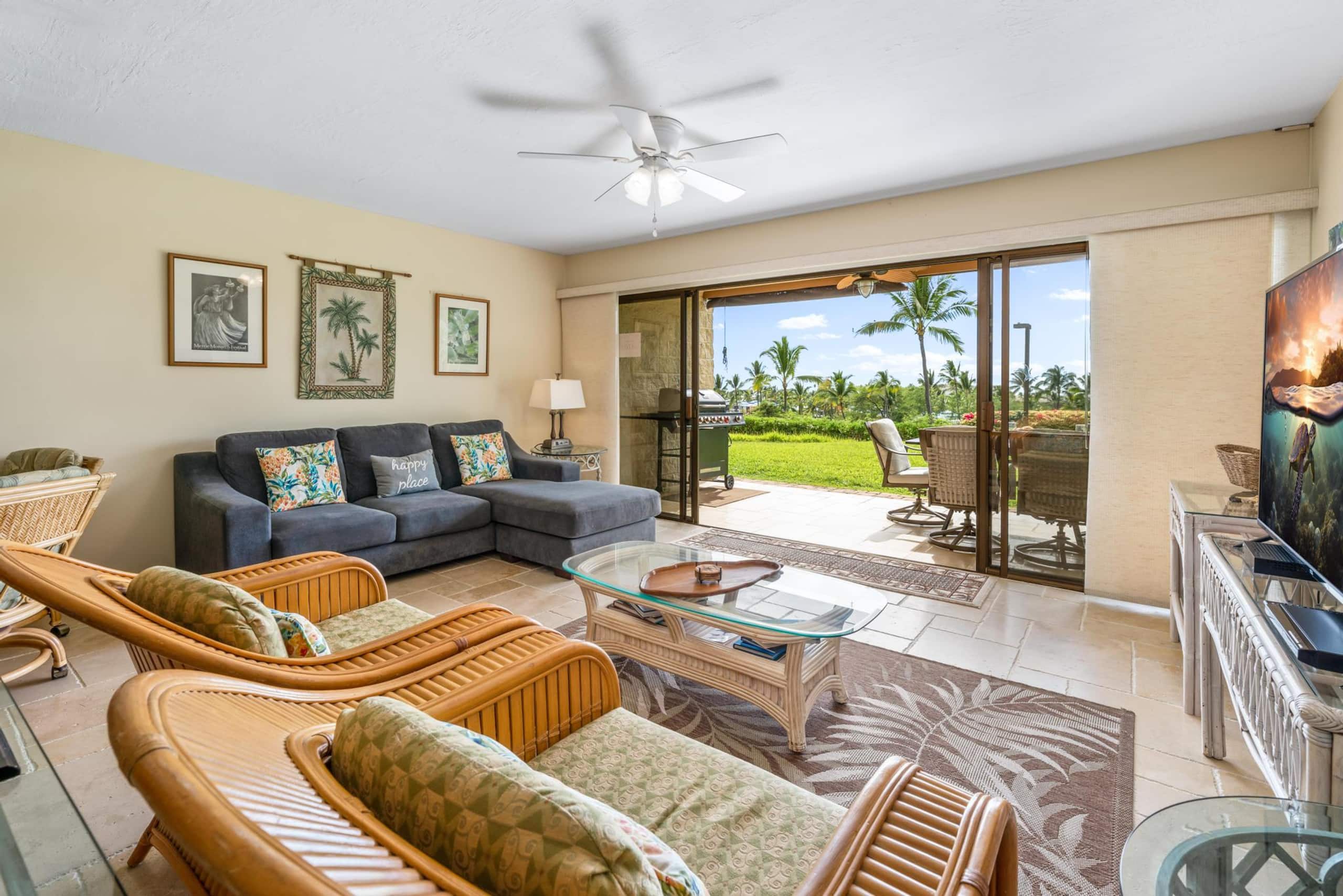 Condo in Kailua-Kona · ★4.71 · 2 bedrooms · 2 beds · 2 shared baths - Image 2