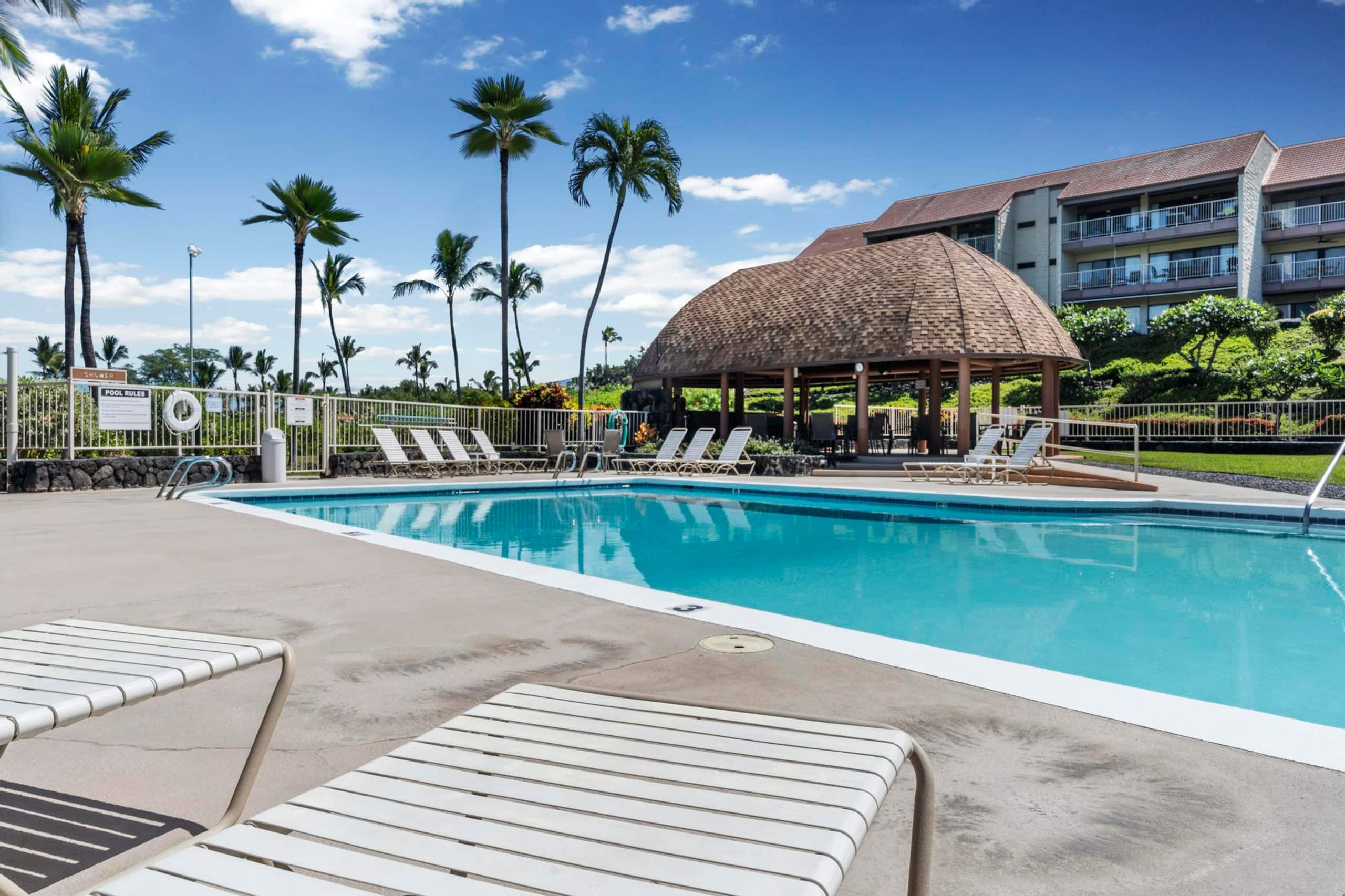 Condo in Kailua-Kona · ★4.71 · 2 bedrooms · 2 beds · 2 shared baths - Image 40