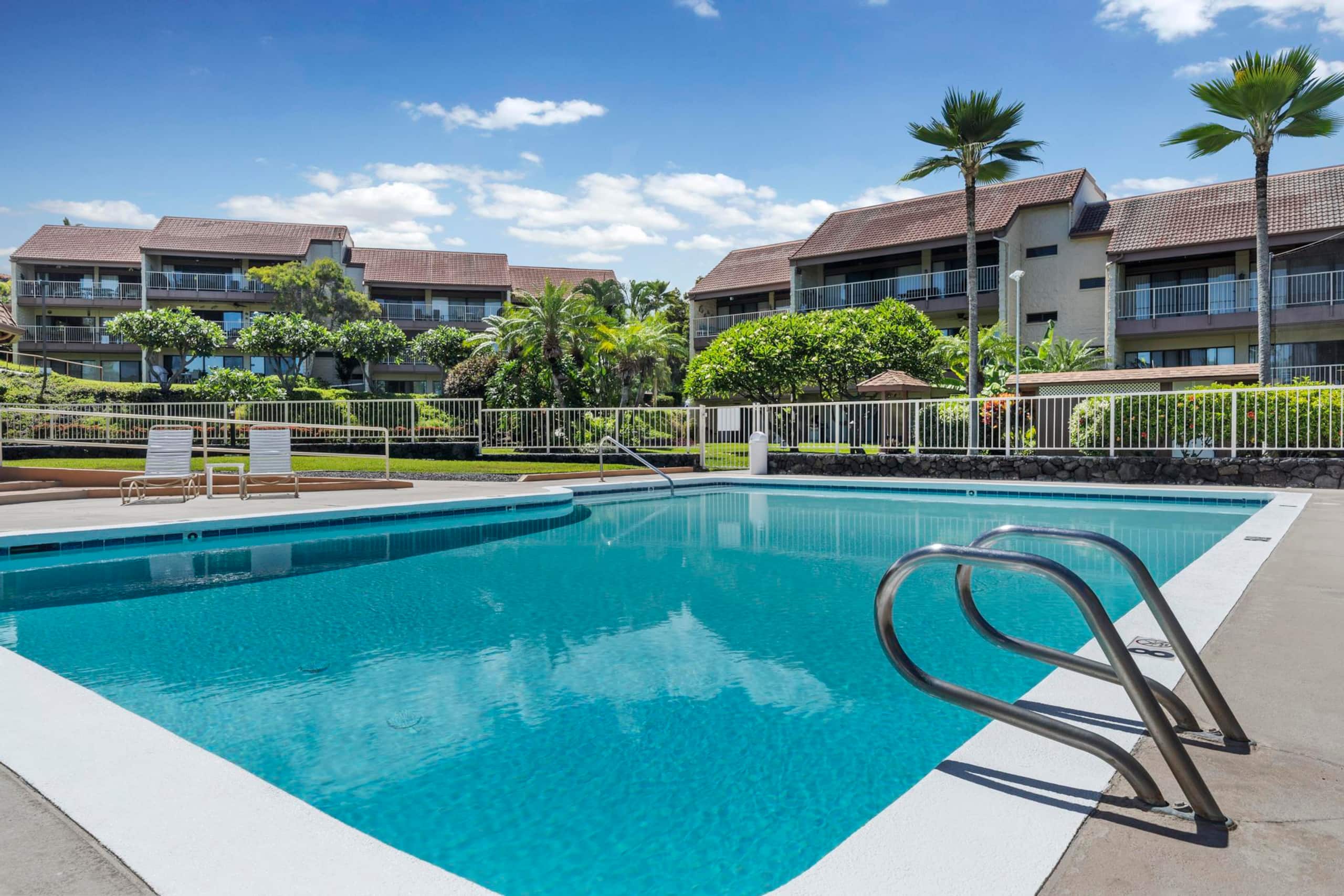 Condo in Kailua-Kona · ★4.71 · 2 bedrooms · 2 beds · 2 shared baths - Image 39