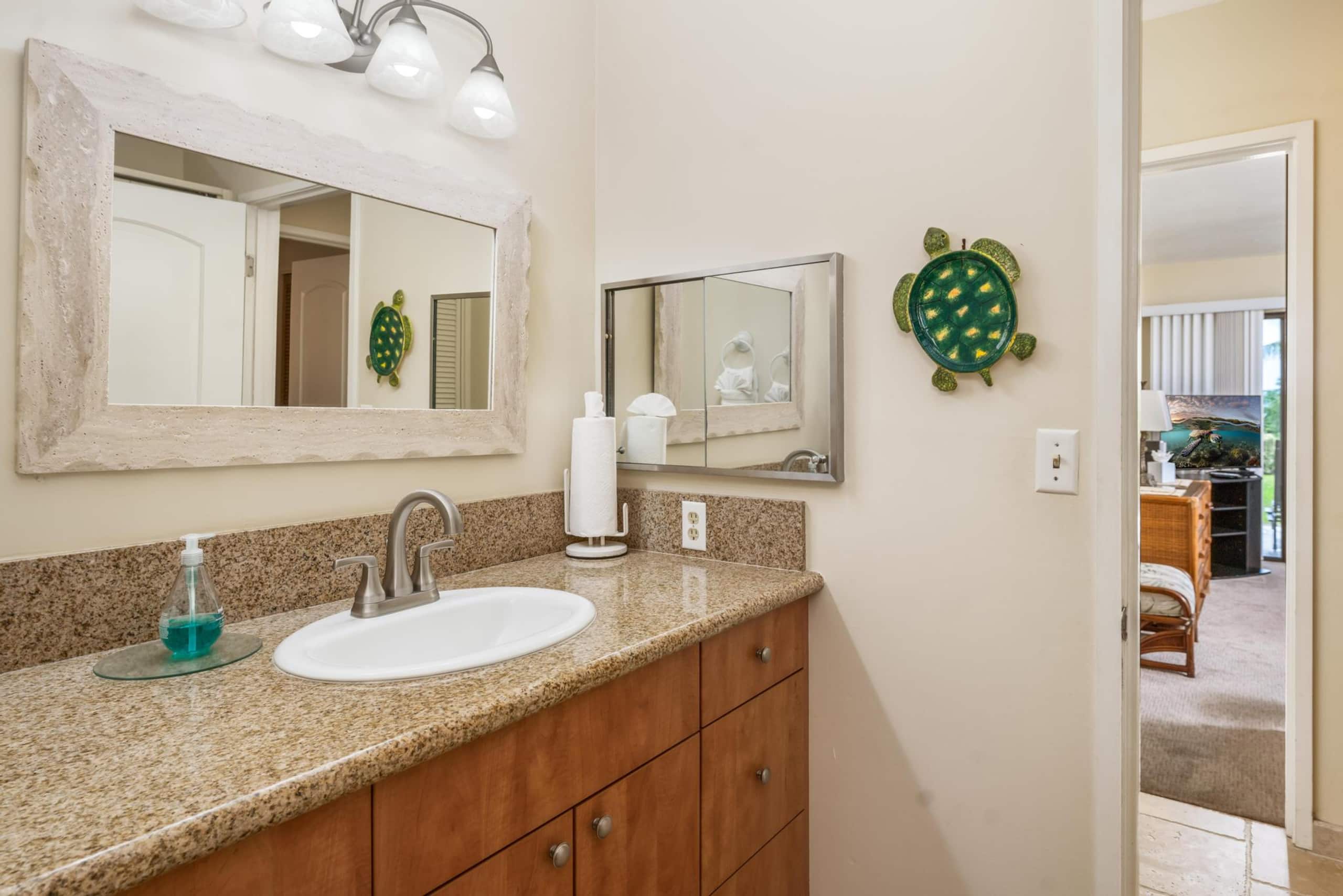 Condo in Kailua-Kona · ★4.71 · 2 bedrooms · 2 beds · 2 shared baths - Image 24