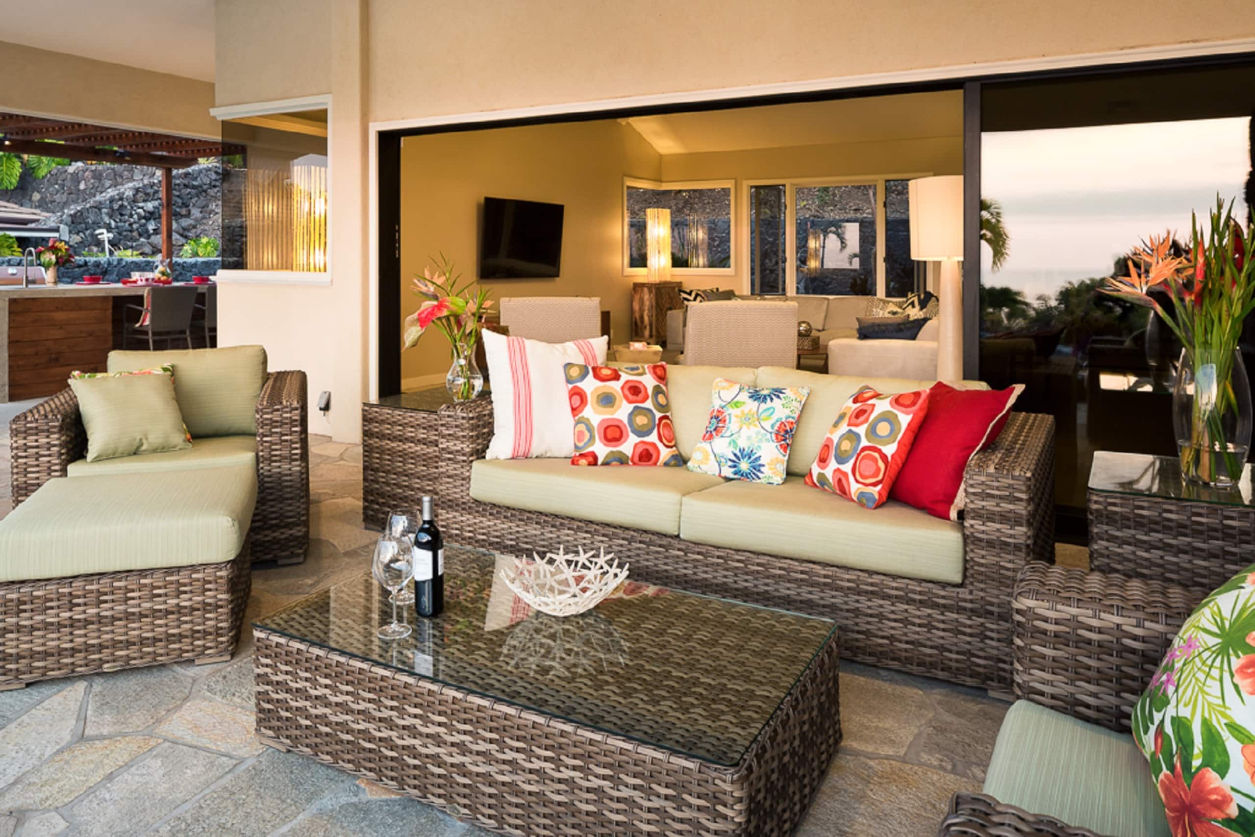 Home in Kailua-Kona · ★4.53 · 5 bedrooms · 7 beds · 3.5 private baths - Image 13