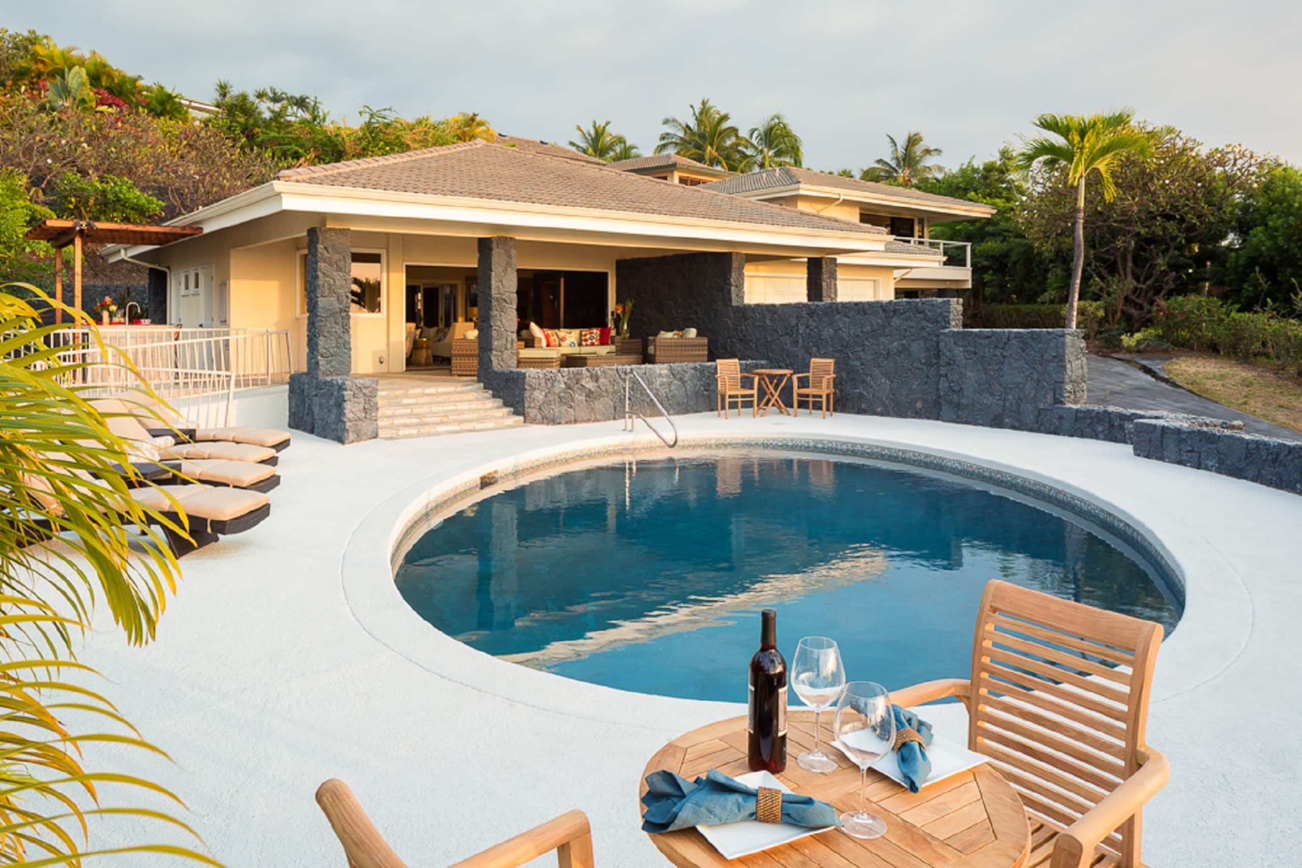 Home in Kailua-Kona · ★4.53 · 5 bedrooms · 7 beds · 3.5 private baths - Image 34