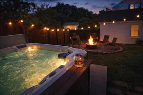 Explore Bourbon Trail | Hot Tub | Dog Friendly