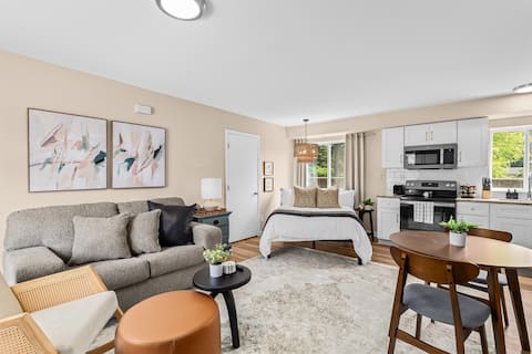 New! Comfy & Cozy Private Studio Flat