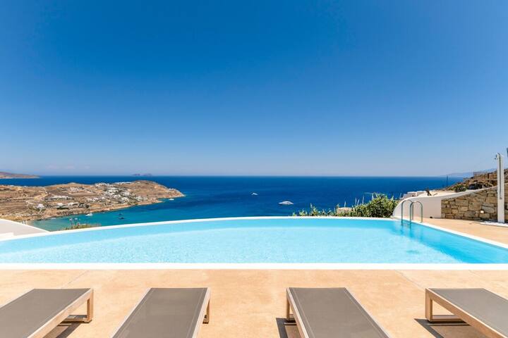 Luxury villa with stunning views above Kalo Livadi gallery image 4
