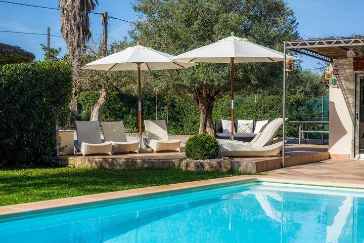 Es Collet gallery image 3