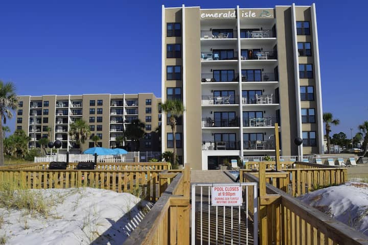 Emerald Isle 312 By Alicia Hollis Rentals Free Tic - Fort Walton Beach, FL