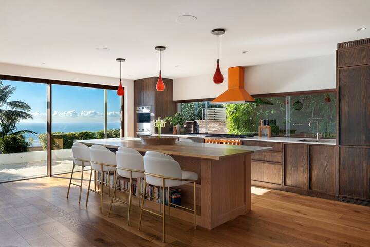 The Lookout by Palm Beach Holiday Rentals gallery image 3