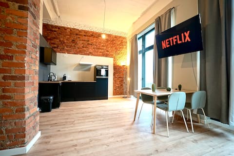 Erfolgreiche Airbnb-Immobilie: Loft 8|Terrasse|Wifi|SmartTV|15min Hbf| in Schönefeld Abtnaundorf
