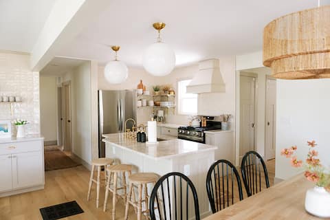 Chalet By The Bay- a serene waterfront escape