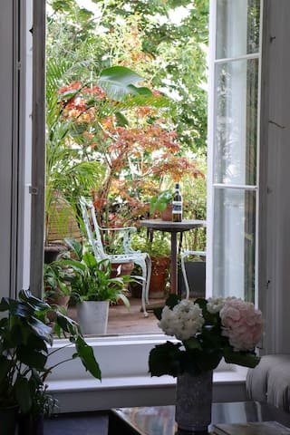 Georgian Eco Retreat: Moments From Hyde Park gallery image 3