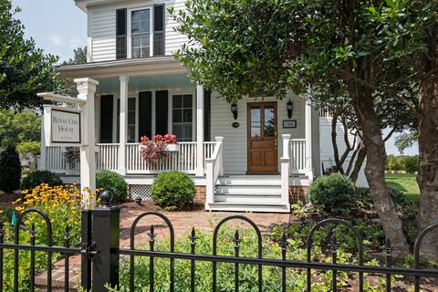 Historic Elegance and Modern Luxury