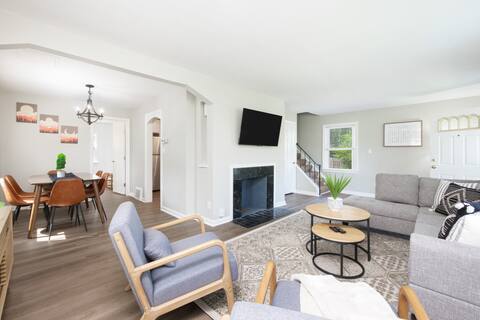 Modern 3BR home next to park, office space, & more