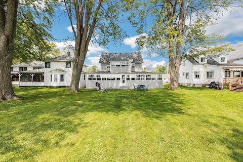 Rays On The River: Enjoy Fall by the Water!