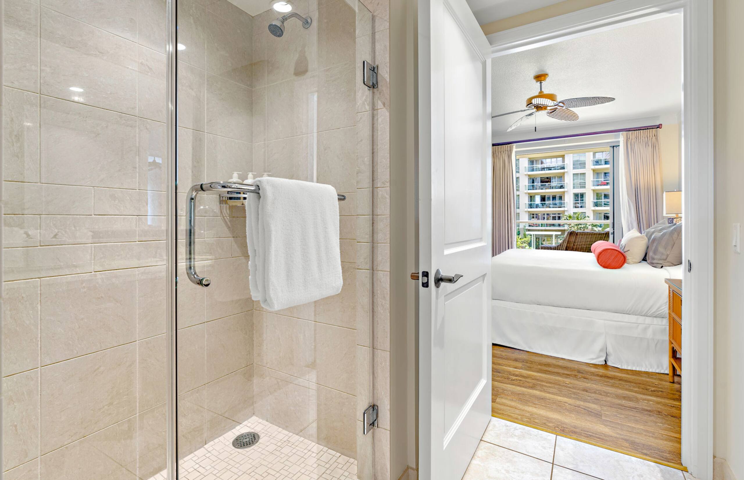 Condo in Lahaina · ★4.67 · 4 bedrooms · 6 beds · 4 baths - Image 15