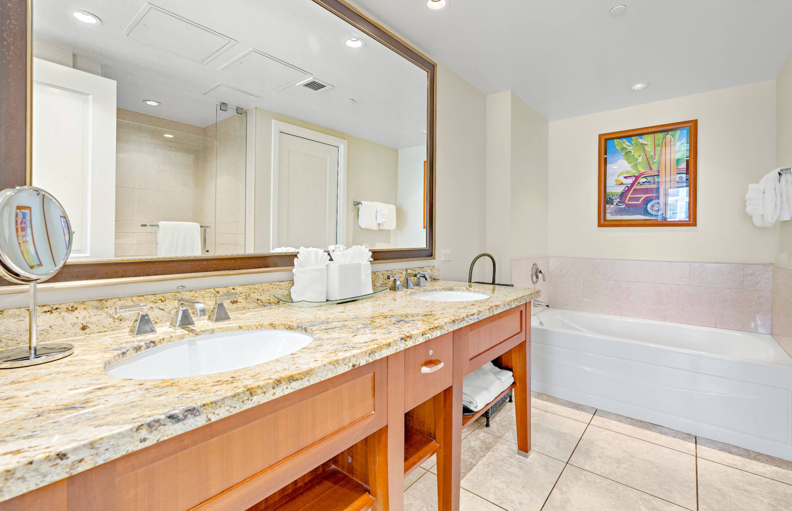 Condo in Lahaina · ★4.67 · 4 bedrooms · 6 beds · 4 baths - Image 16