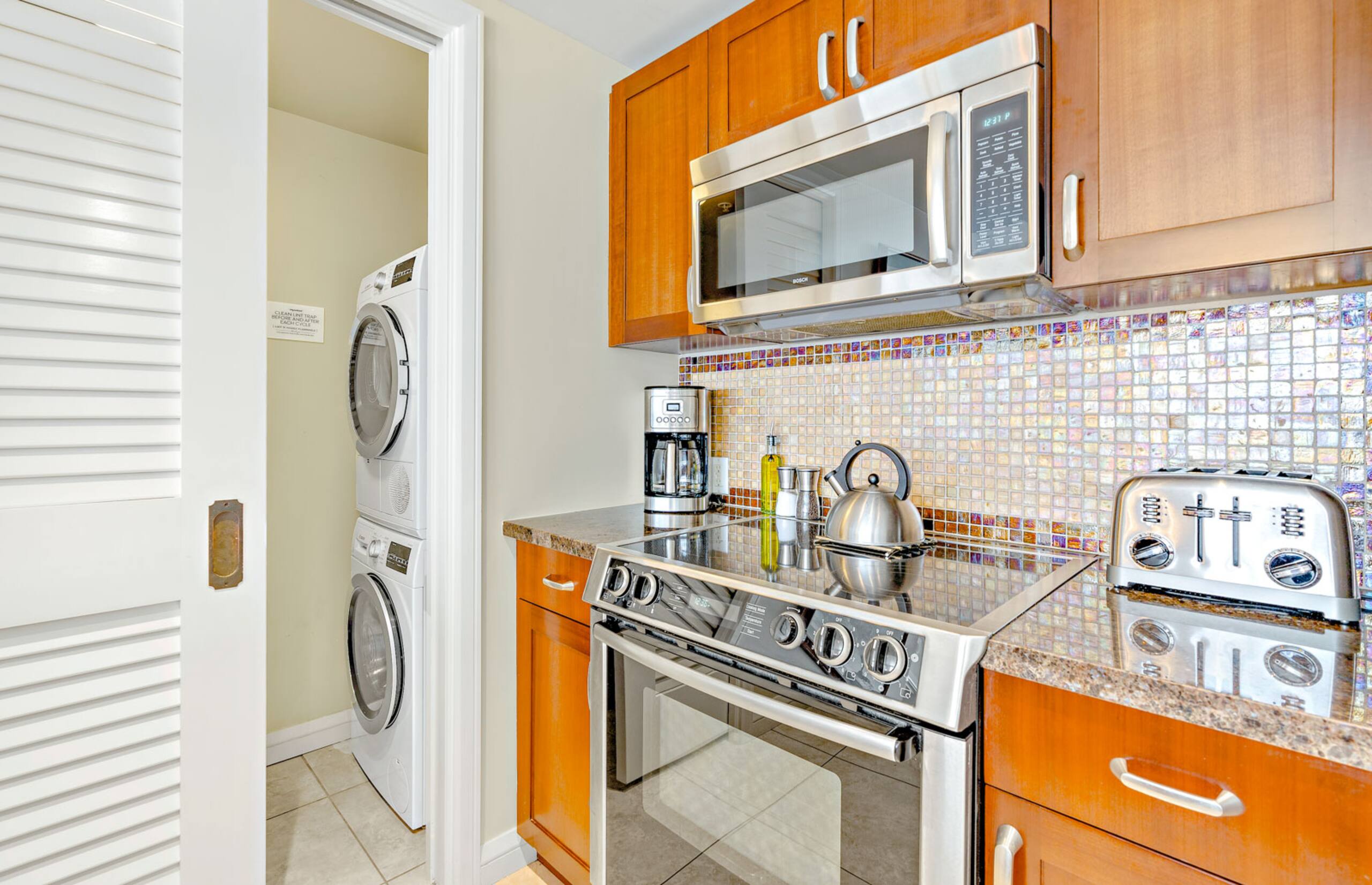 Condo in Lahaina · ★4.67 · 4 bedrooms · 6 beds · 4 baths - Image 21