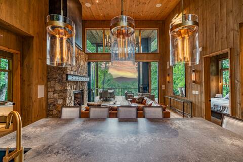 Greenridge- Upscale Architecture and Modern Design