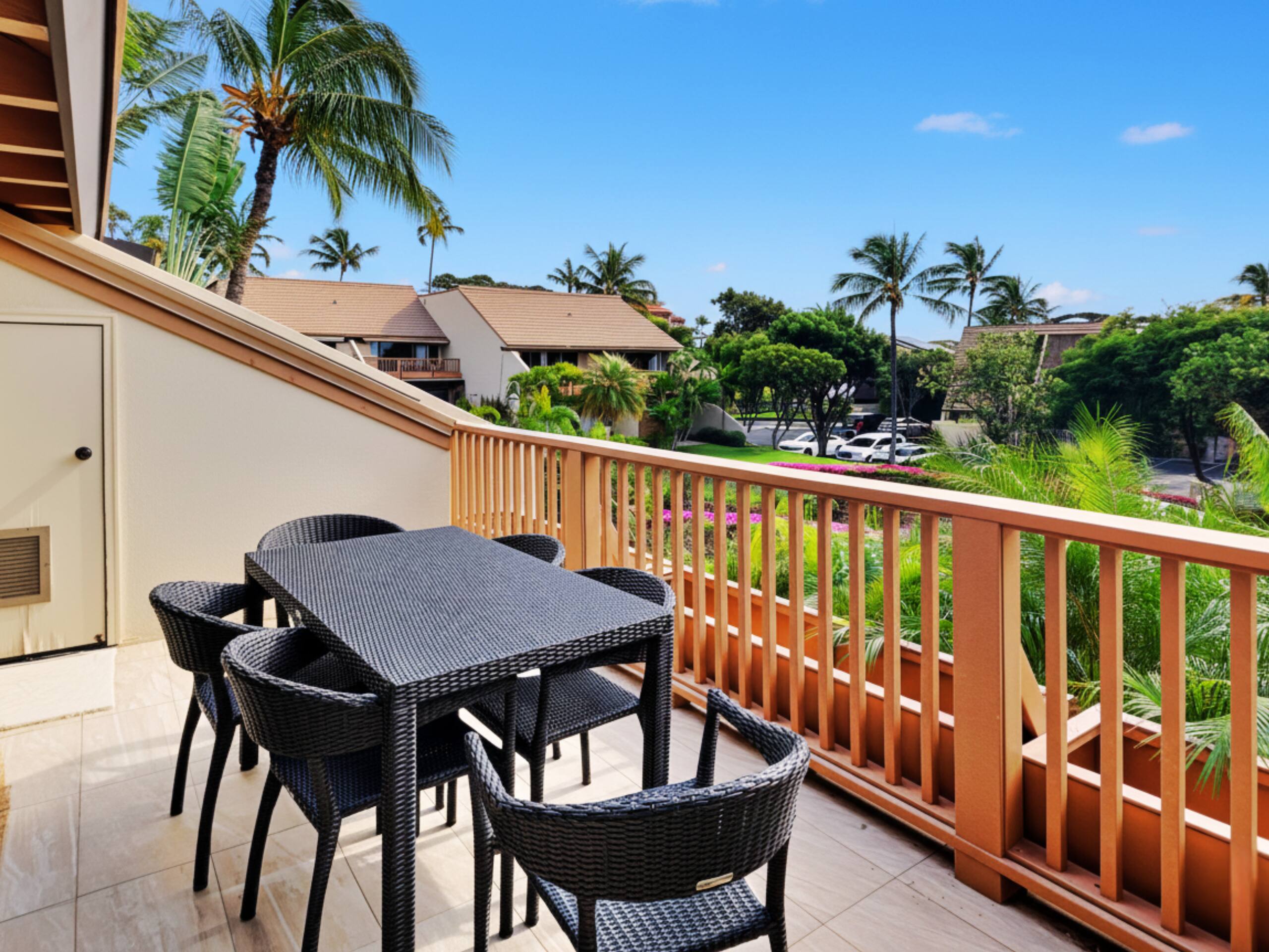 Condo in Kihei · ★4.75 · 2 bedrooms · 3 beds · 2 shared baths - Image 1