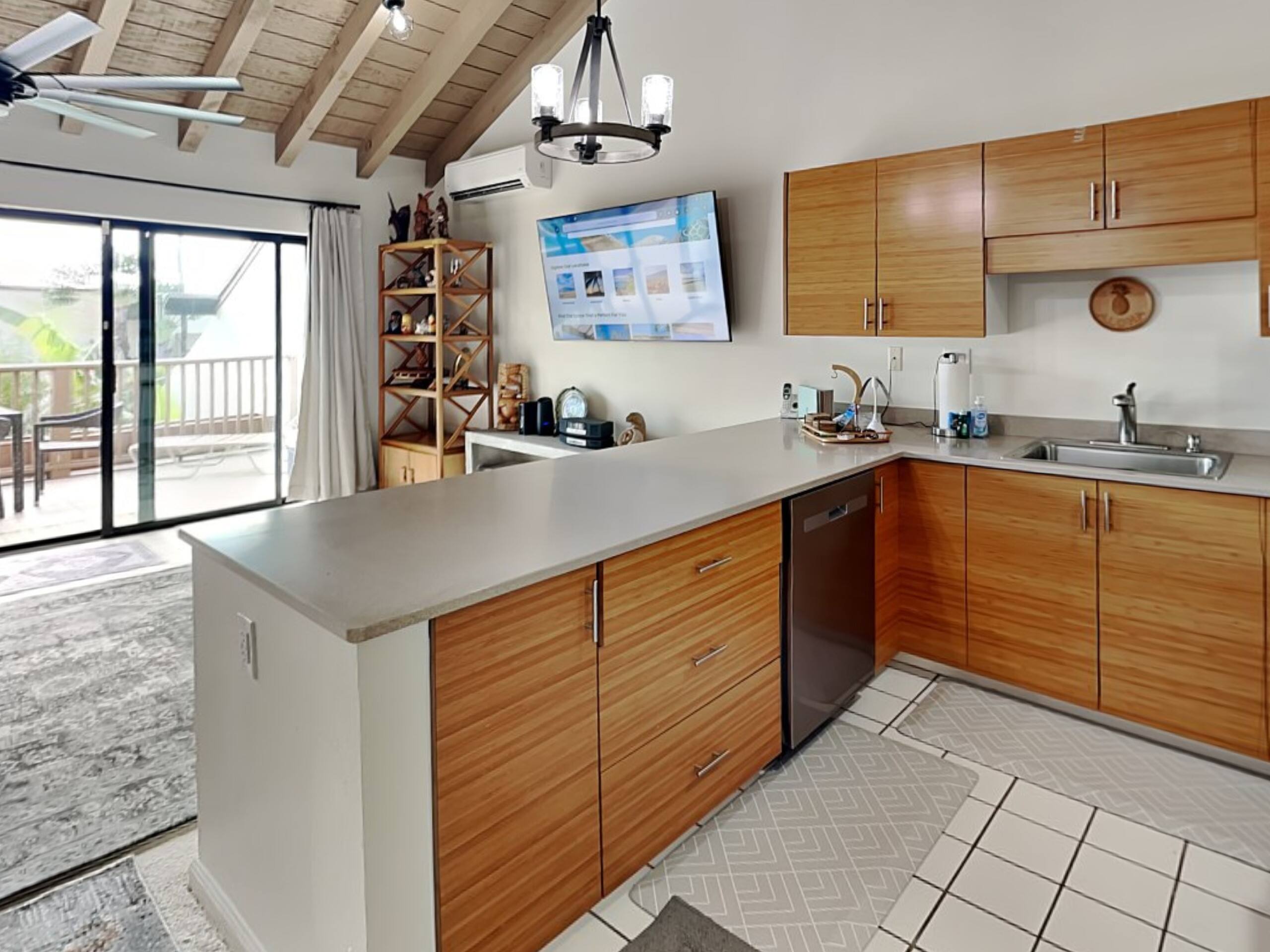 Condo in Kihei · ★4.75 · 2 bedrooms · 3 beds · 2 shared baths - Image 9