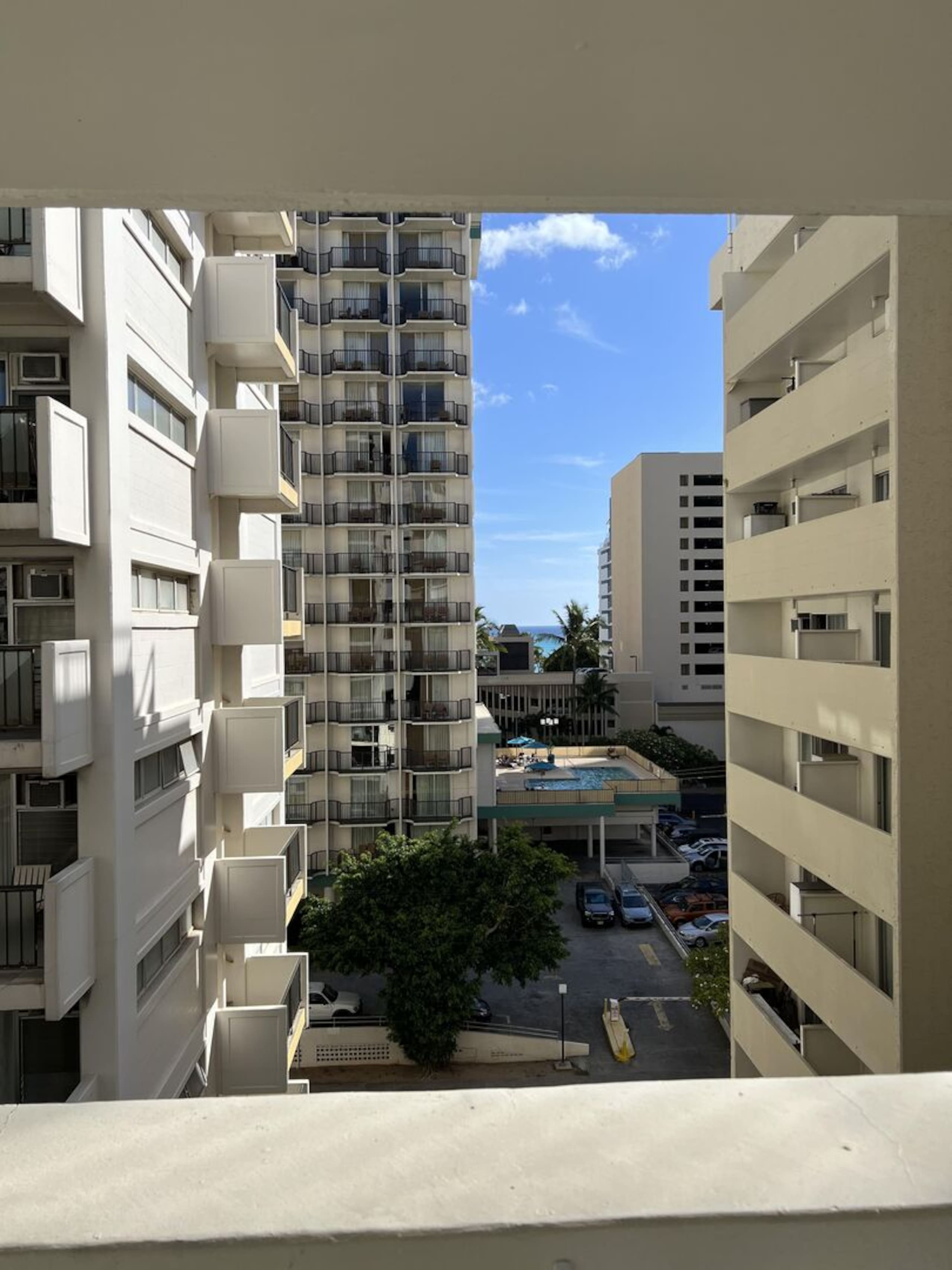 Condo in Honolulu · ★4.63 · 1 bedroom · 1 bed · 1 bath - Image 5