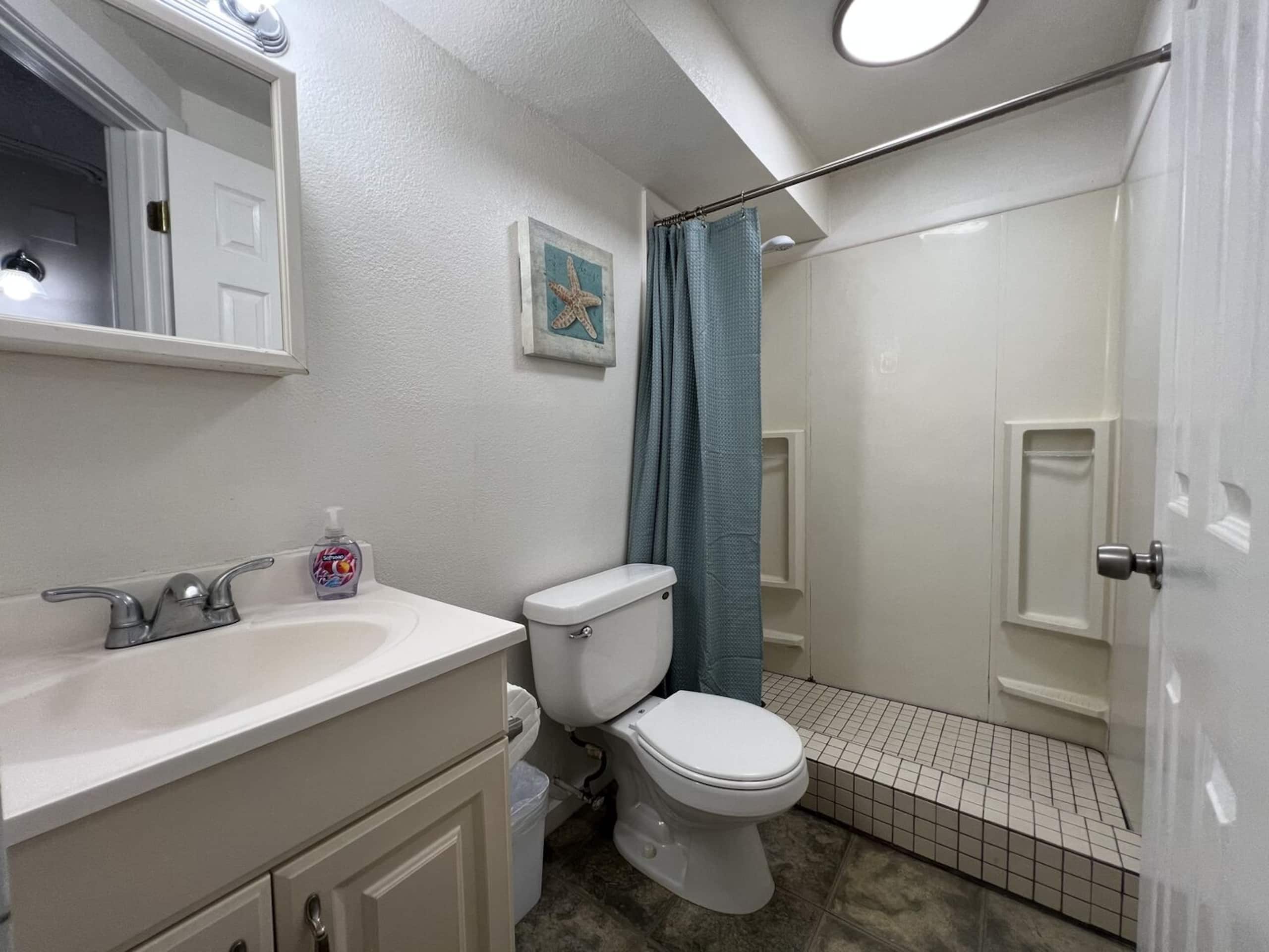 Condo in Honolulu · ★4.63 · 1 bedroom · 1 bed · 1 bath - Image 9