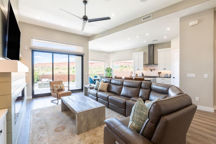 Kelly & Brandy managed Airbnb listing 1