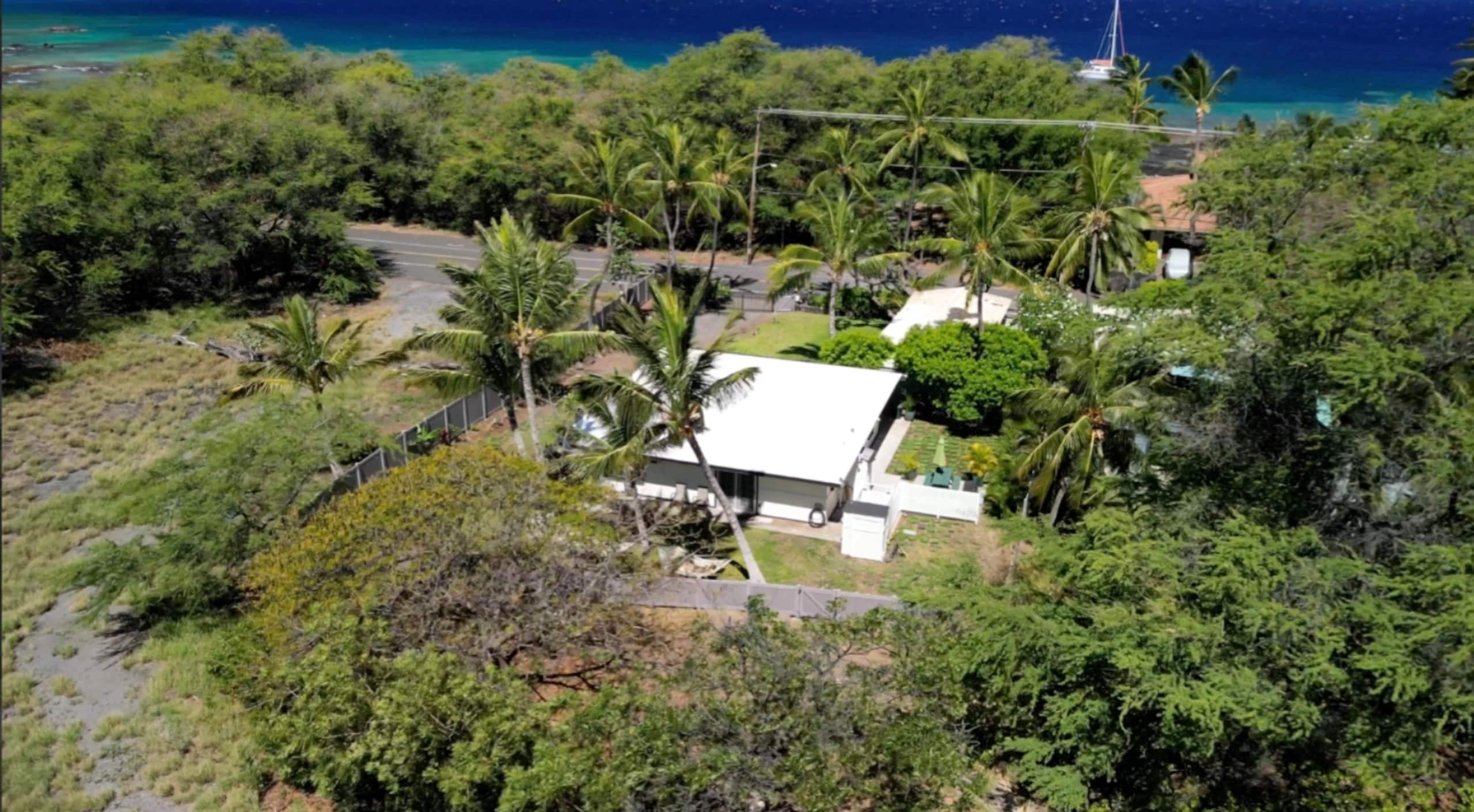 Home in Waimea · ★5.0 · 3 bedrooms · 3 beds · 3 baths - Image 5