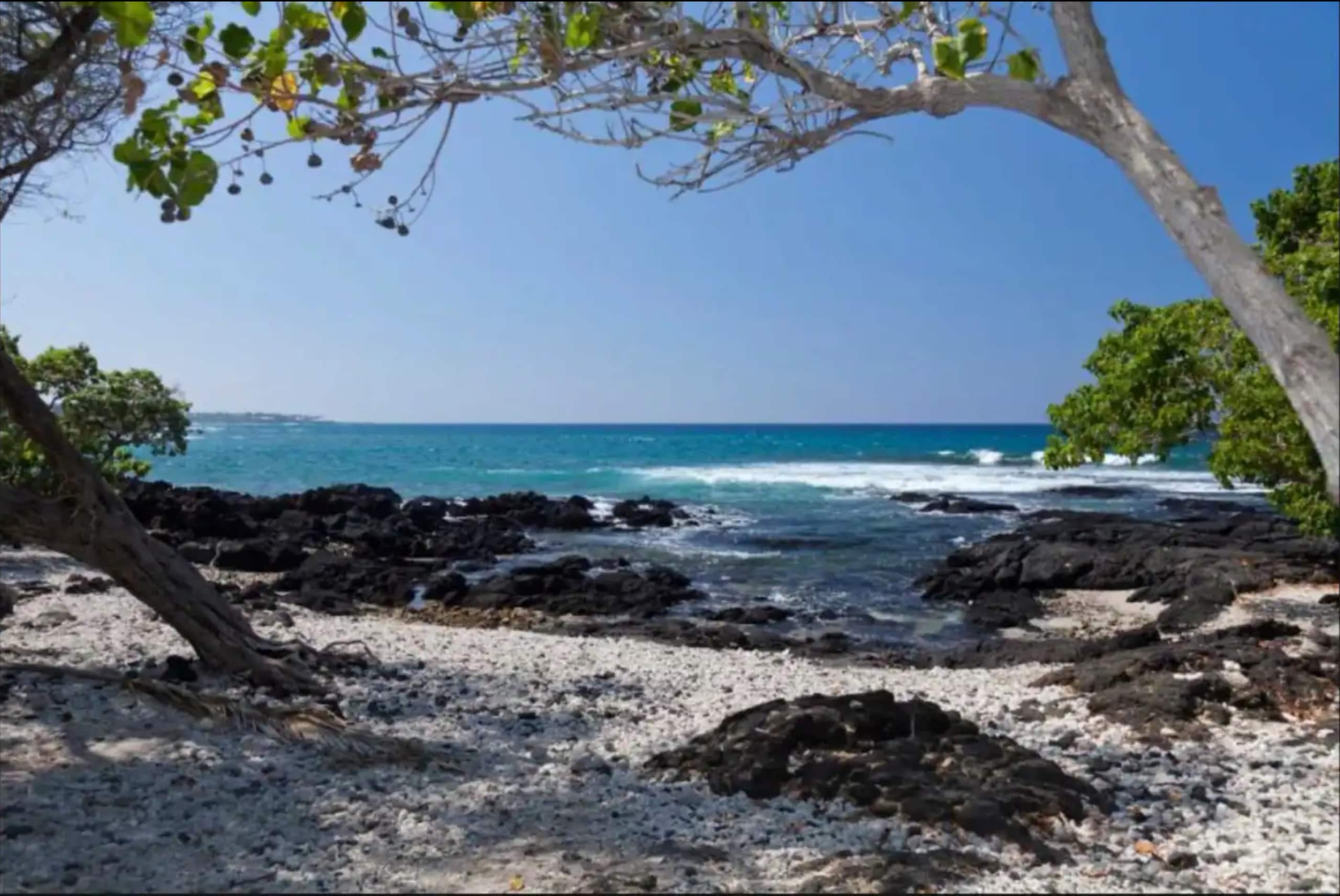 Home in Waimea · ★5.0 · 3 bedrooms · 3 beds · 3 baths - Image 57