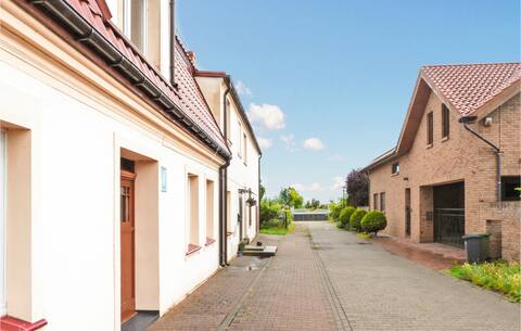 1 bedroom pet friendly apartment in Nowe Warpno