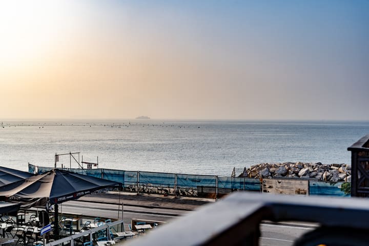 Via Niccolò Tommaseo 14